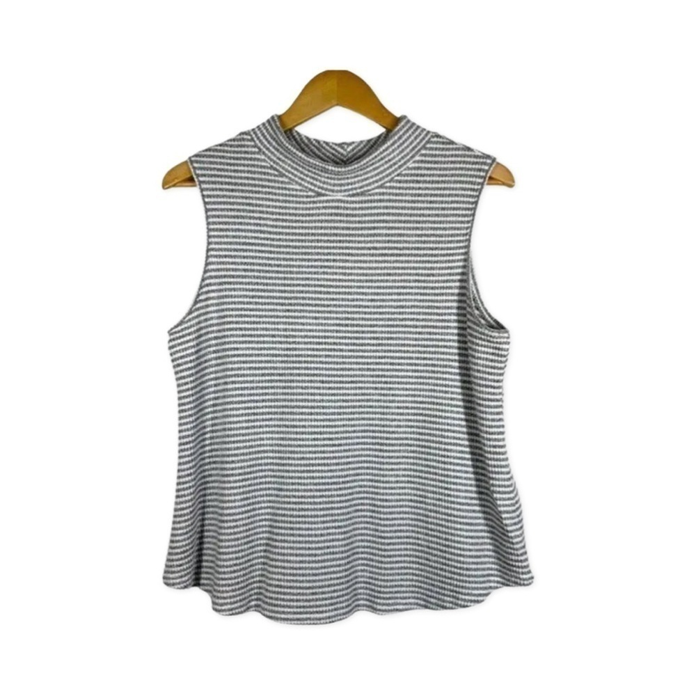 Chicos Zenergy Waffle Knit Tank Gray White Stripe Size 1P (8P/10P-M)